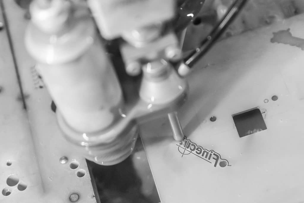 Finecut WMC500II cutting the Finecut logotype.