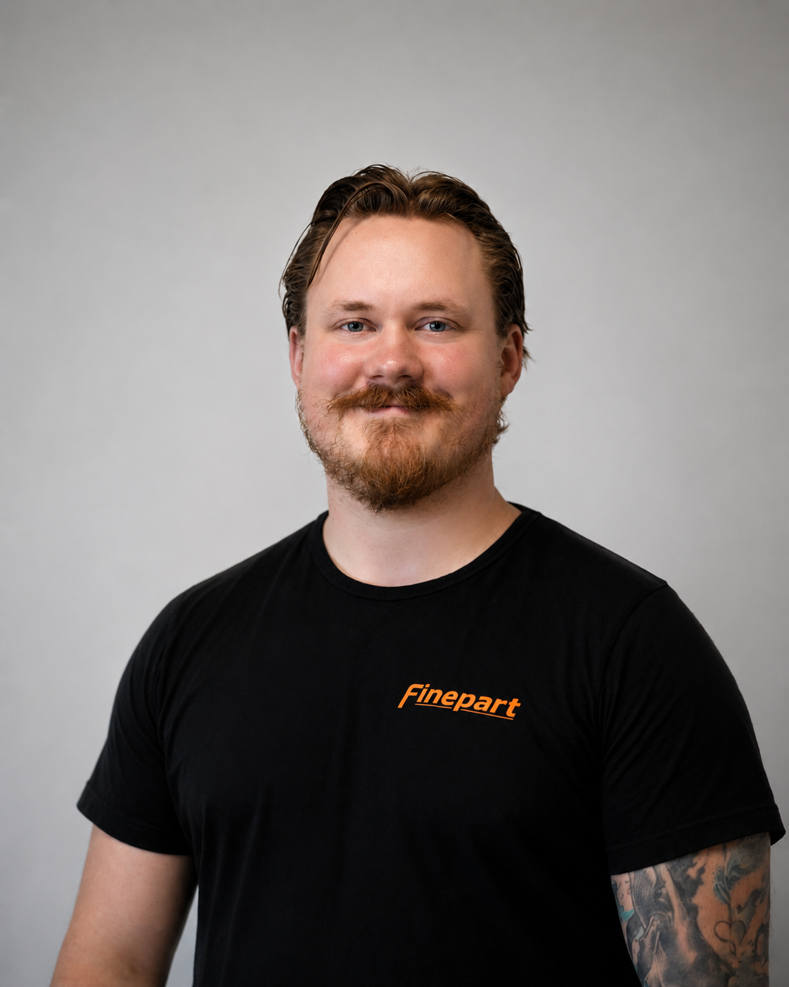 Anton Åkesson, Cutting Center